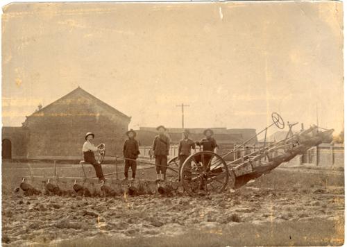 Howard plough in China 1911